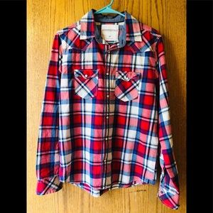 Men’s plaid shirt